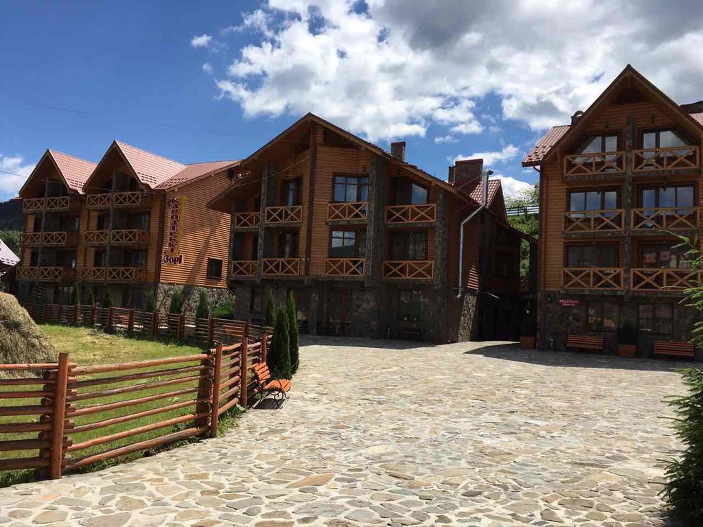 Karpatski Zori Hotel Bukovel Eksteriør bilde